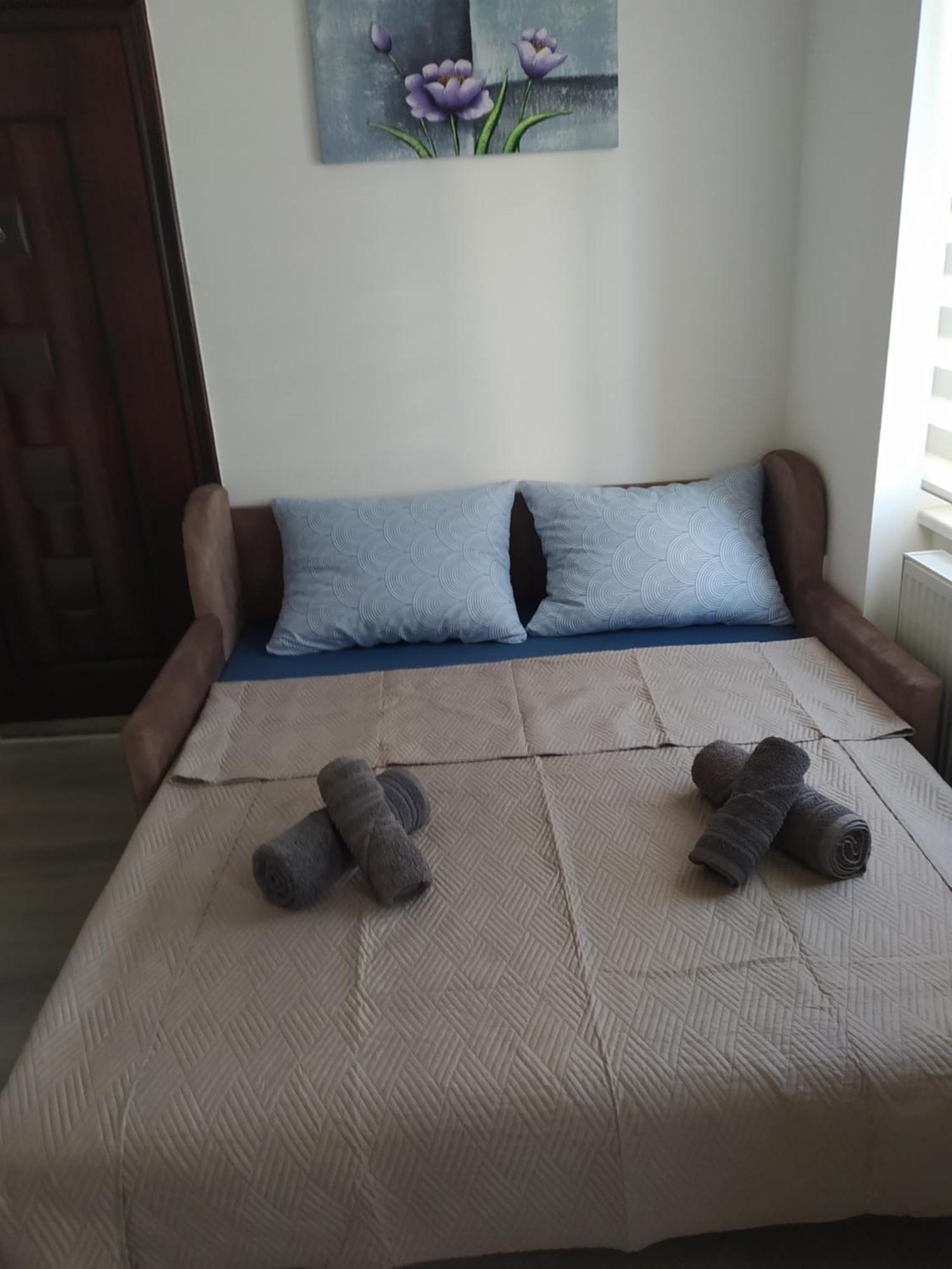 Lotus House Apartment ซเรนยานิน ภายนอก รูปภาพ
