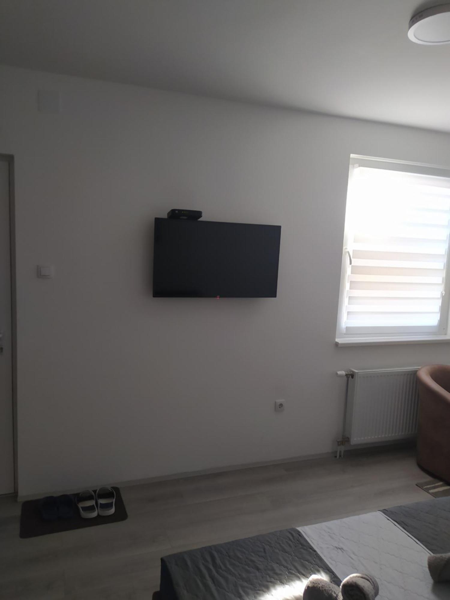 Lotus House Apartment ซเรนยานิน ภายนอก รูปภาพ