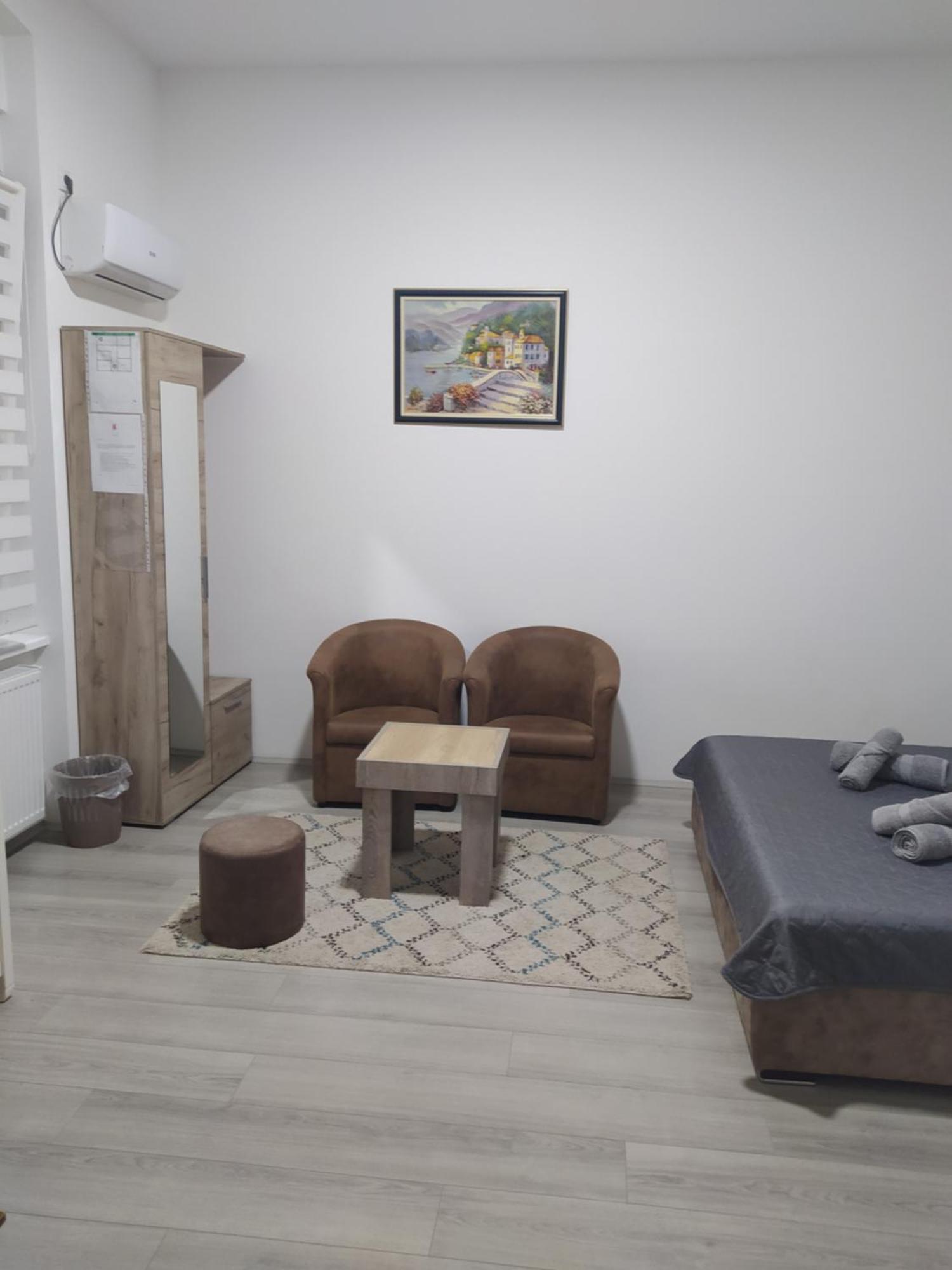 Lotus House Apartment ซเรนยานิน ห้อง รูปภาพ